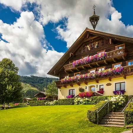 Prechtlhof In * Flachau